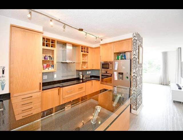 1 BEDROOM APARTMENT FOR SALE IN SANDHURST